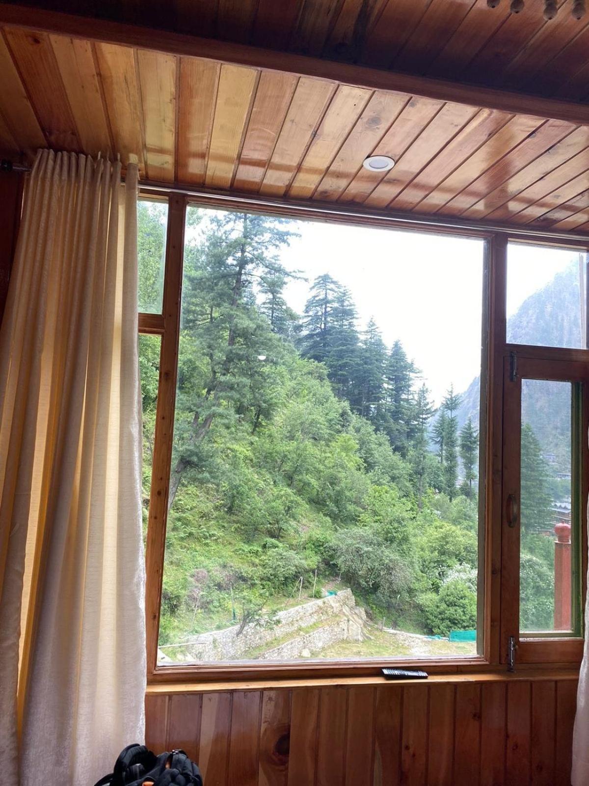 Shangri-La Rooms & Restaurant Kasol Extérieur photo