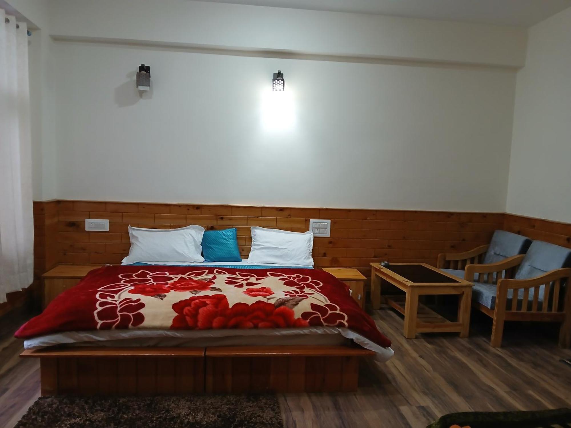 Shangri-La Rooms & Restaurant Kasol Extérieur photo