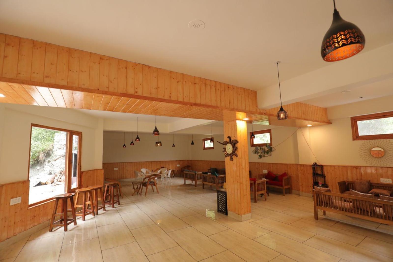 Shangri-La Rooms & Restaurant Kasol Extérieur photo